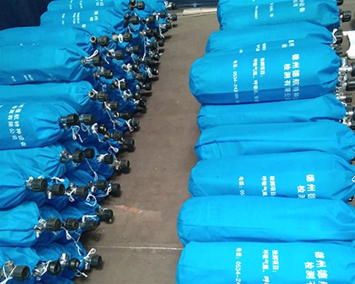 呼吸器用復合氣瓶